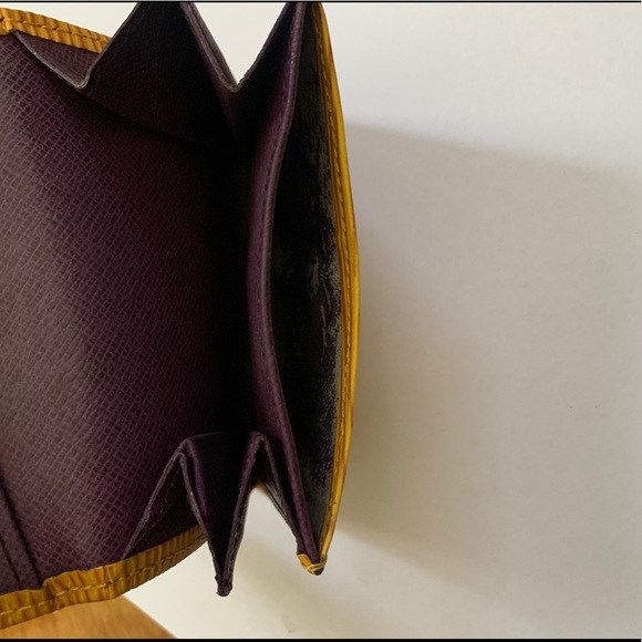 Vintage Louis Vuitton Epi Leather Porte Coin Purse - Picture 6 of 10